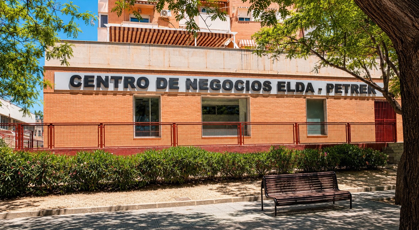 Fachada del Centro de Negocios Elda-Petrer en Paseo de Ronda, 75, Elda